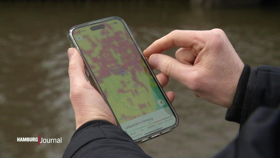 Auf einem Smartphone werden Daten zur Luftqualität angezeigt. © Screenshot 
