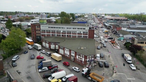 Blick aus der Luft auf das Berufsfortbildungswerk in Hamburg-Rothenburgsort. © Screenshot 