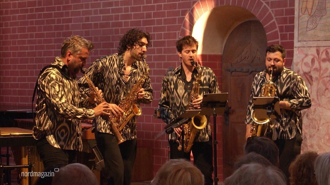 Parchim Von Bach Bis Ac Dc Das Signum Saxophone Quartett Ndr De