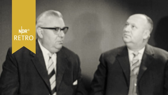 Finanzminister Hermann Ahrens und Rudibert Schneider im Fernsehstudio  