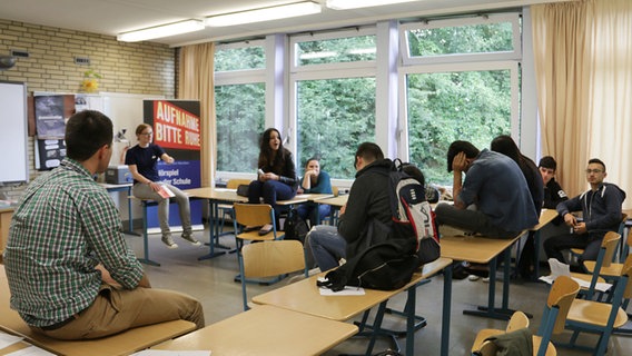 Schüler der KLasse 10 des Margaretha Rothe Gymnasiums © NDR Foto: Anja Stojanek