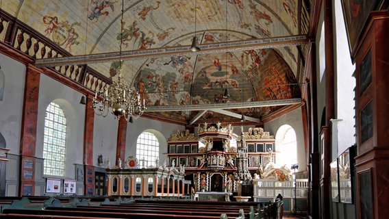Die St. Pankratius-Kirche in Hamburg-Neuenfelde © Hans-Heinrich Raab Foto: Hans-Heinrich Raab