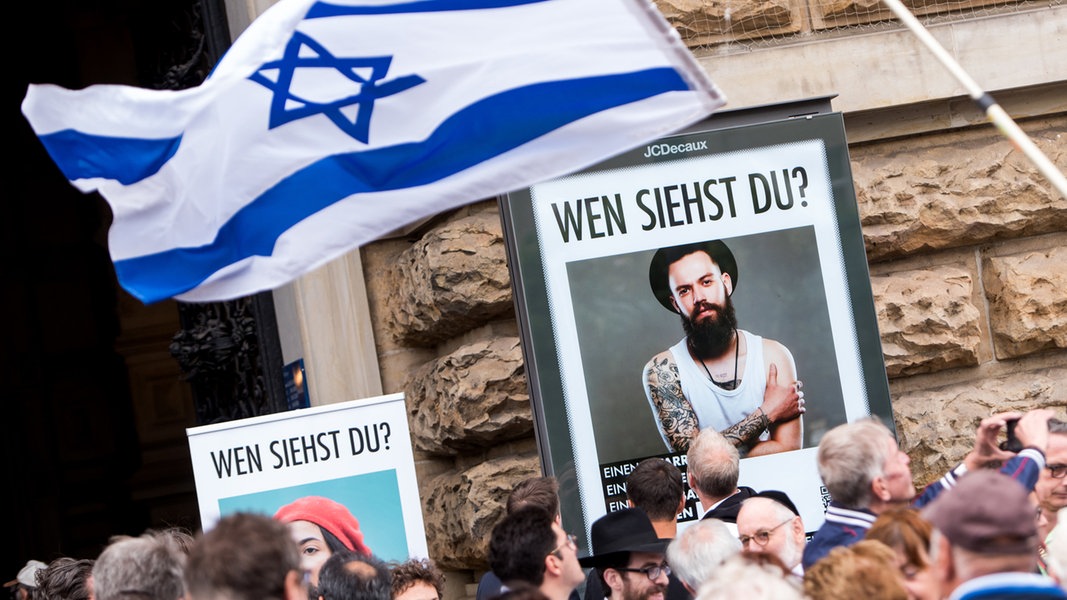 Hamburg präsentiert Kampagne gegen Antisemitismus NDR de