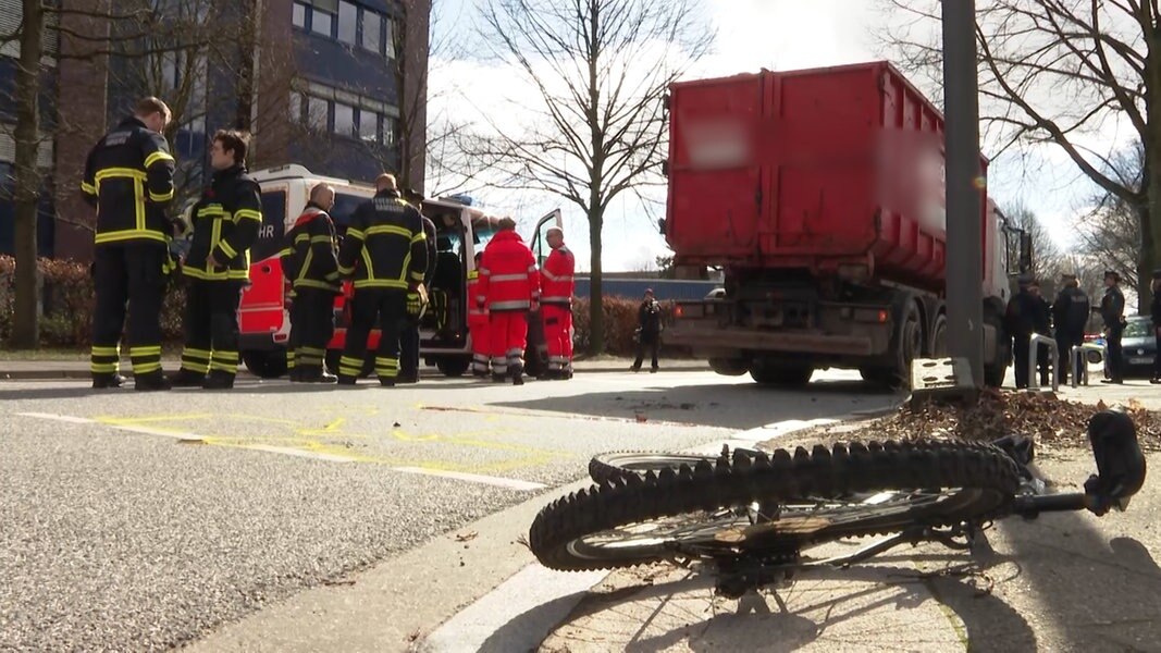 Lkw Unfall Mit Radfahrer Mann Stirbt NDR De Nachrichten Hamburg