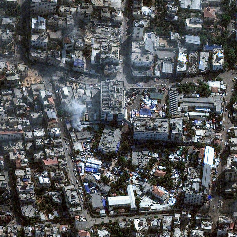 Dieses von Maxar Technologies via AP zur Verfügung gestellte Bild zeigt das Schifa-Krankenhaus und seine Umgebung. © Satellite image '2023 Maxar Technologies/AP/dpa 