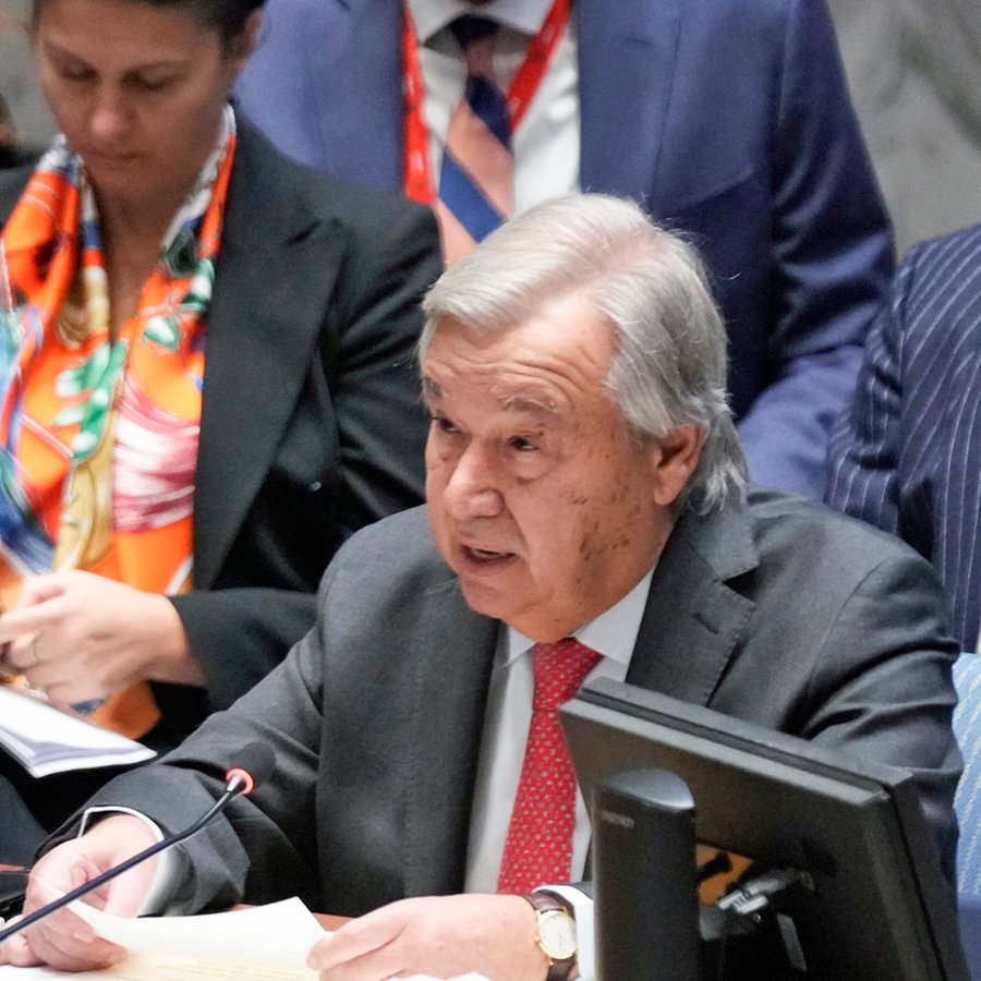 Antonio Guterres, Generalsekretär der Vereinten Nationen, spricht während einer Sitzung des Weltsicherheitsrat im Hauptquartier der Vereinten Nationen. © Seth Wenig/AP/dpa 
