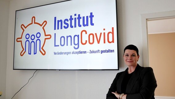 Jördis Frommhold, Expertin für Long-Covid-Erkranungen, in ihrem Institut Long Covid. © dpa Bildfunk Foto: Bernd Wüstneck
