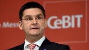 Oliver Frese, member of CeBIT's board of directors, speaks at a press conference at CeBIT 2015. © dpa-Bildfunk Photo: Holger Hollemann