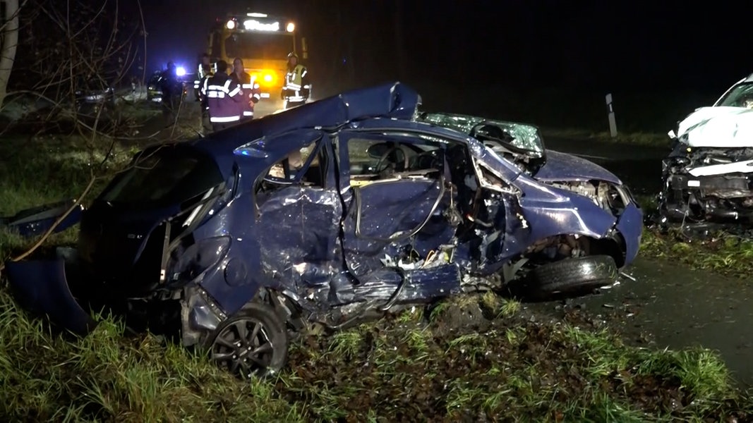 J Hrige Stirbt Bei Unfall Im Landkreis Cloppenburg Ndr De