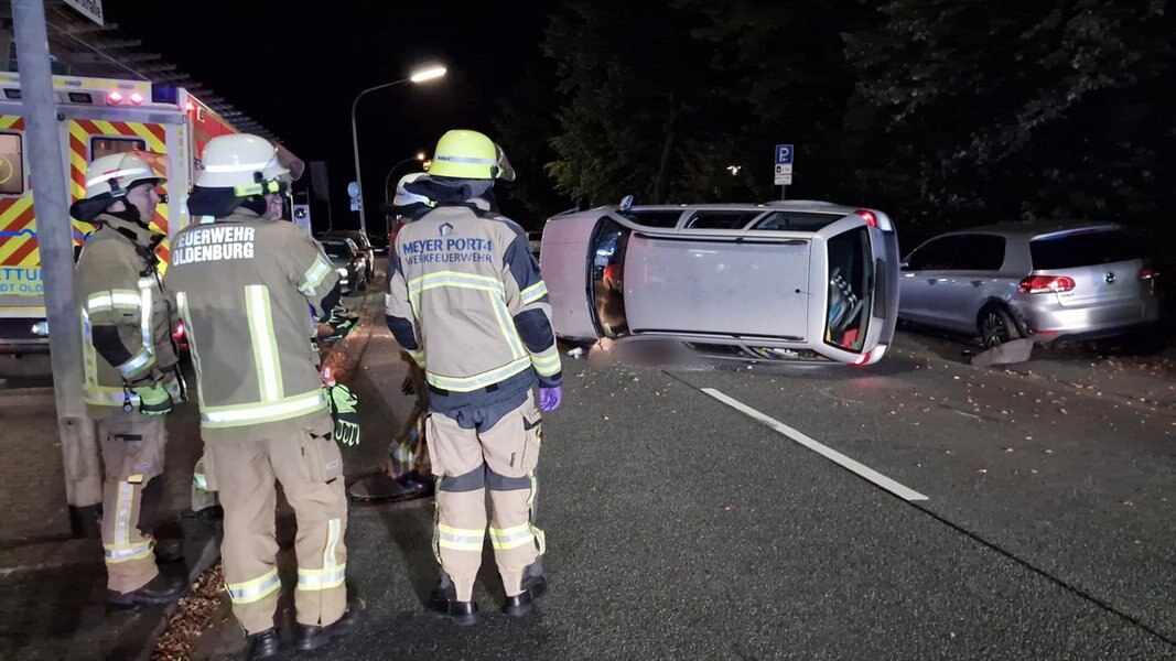 Auto Berschl Gt Sich In Der Innenstadt Fahrer Schwer Verletzt Ndr