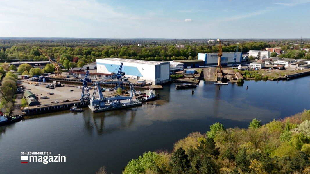 Werft Nobiskrug G Nther Als Gast Bei Betriebsversammlung In Rendsburg