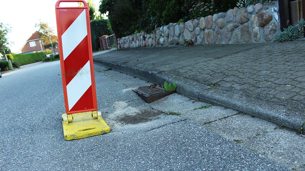 Hauseigentümer wehren sich gegen Straßenbaubeiträge - NDR.de