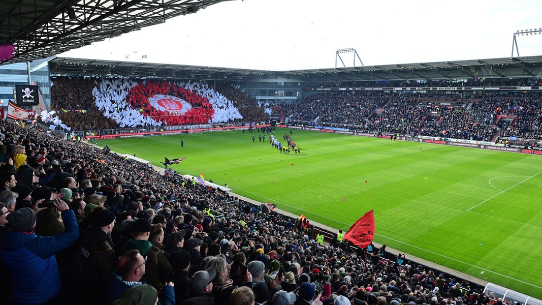 FC St Pauli HSV Frauen Pokalduell Mit Zuschauerrekord NDR De