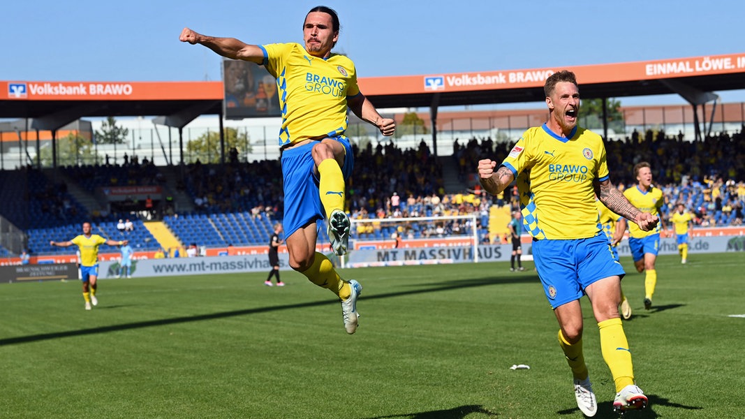 Eintracht Braunschweig Feiert Den Ersten Saisonsieg Ndr De Sport