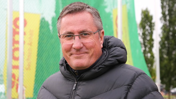 Jürgen Schult, Bundestrainer des Deutschen Leichtathletik-Verbandes für Diskuswurf der Männer (Foto aus dem Jahr 2018) © picture alliance | Axel Kammerer 