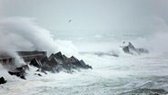 Sturm vor der Küste Helgolands © picture alliance / Arco Pictures Foto: H. Marschall