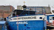 Die Flussschifferkirche liegt im Hamburger Hafen © Jan Wulf - NDR Foto: Jan Wulf - NDR