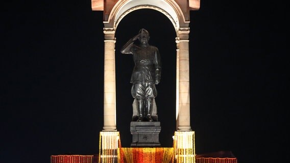 Subhas Chandra Bose Statue in Delhi © picture alliance / Pacific Press Foto: Bibek Chettri