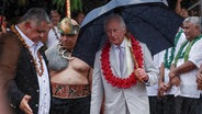 Der britische König Charles III. bei einer Zeremonie beim Besuch der Insel Samoa © picture alliance / ASSOCIATED PRESS | Manaui Faulalo Foto: Manaui Faulalo