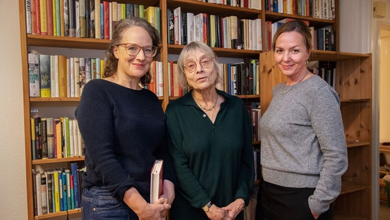 Nicole Seifert, Elisabeth Plessen und  Simone Buchholz © Thomas Eisenkrätzer Foto: Thomas Eisenkrätzer