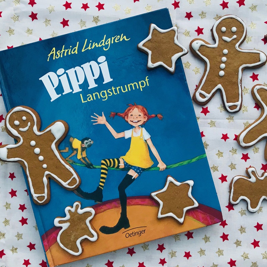 Pfefferkuchen auf dem Buch "Pippi Langstrumpf" - Bücher der Folge 15 des Podcasts eatreadsleep. © NDR 