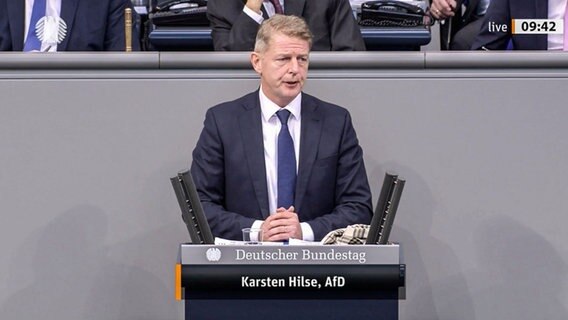 Karsten Hilse (AfD) im Bundestag. © Extra 3 