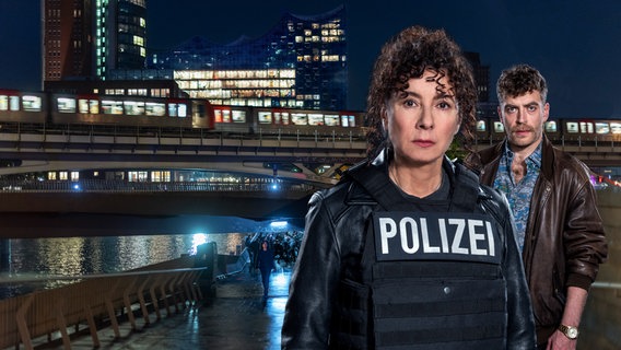 Collage: Harry Möller (Maria Ketikidou) und Nils Sanchez (Enrique Fiß). Im Hintergrund die Hafencity mit Elbphilharmonie und einer U-Bahn bei Nacht. © ARD/Thorsten Jander 