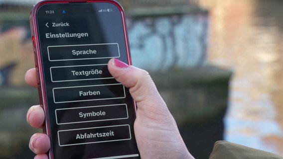 Die App "hvv Custom" hilft Fahrgästen mit Hör- und Seheinschränkungen. © Screenshot 