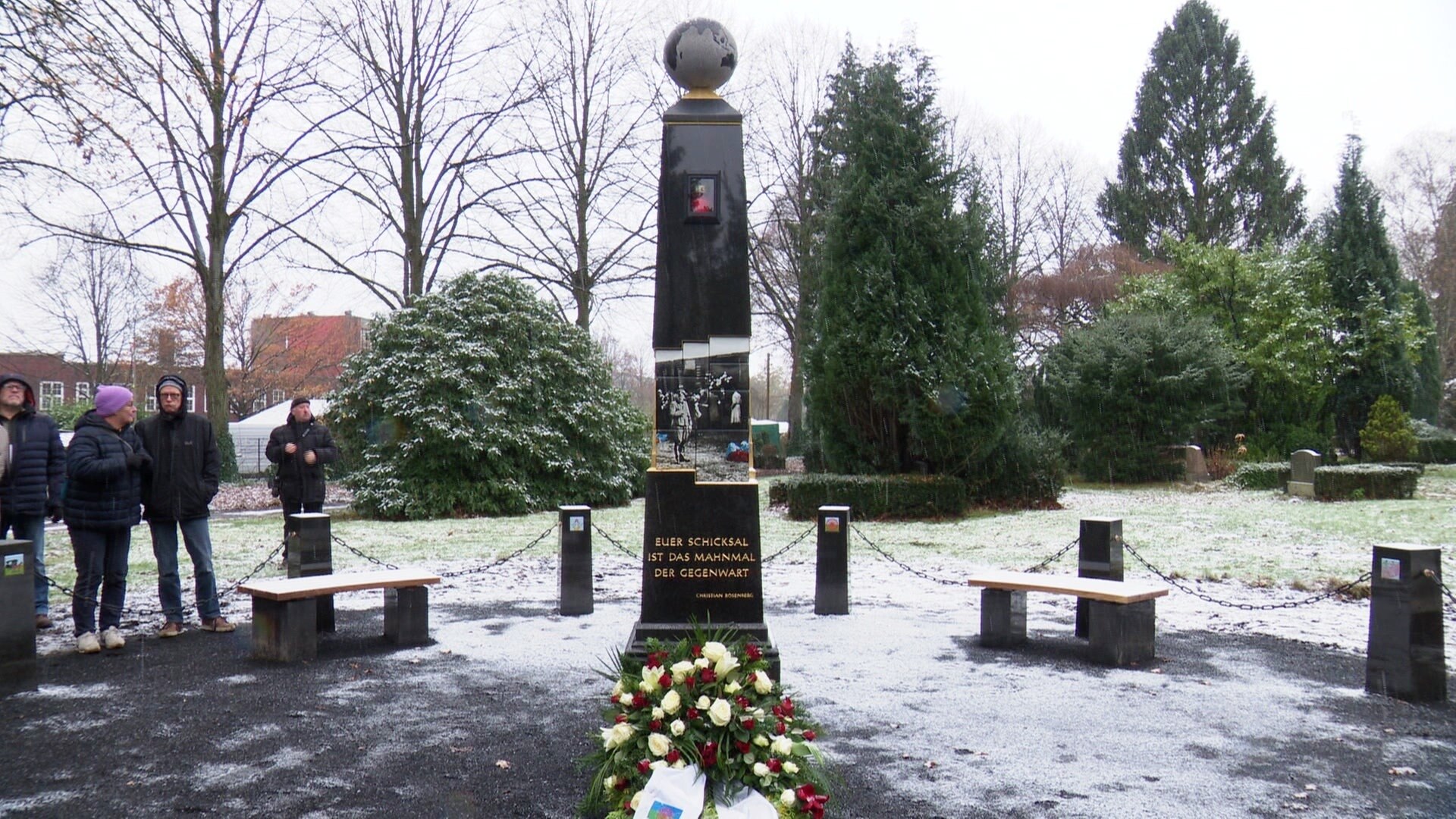 Mahnmal für Sinti und Roma in Hamburg eingeweiht