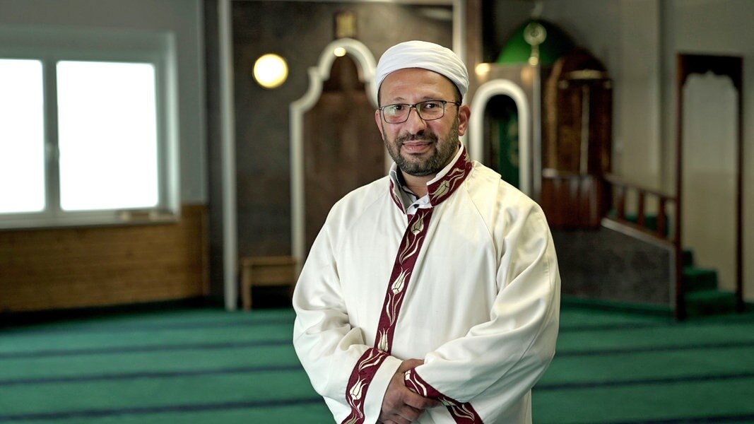 Mit Allah F Rs Grundgesetz Ndr De Fernsehen