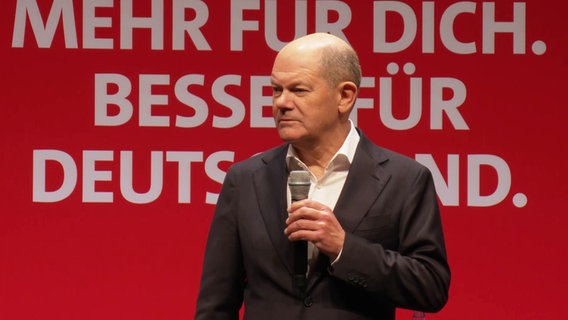 Bundeskanzler Olaf Scholz bei einem Townhall-Gespräch der SPD in Hamburg. © Screenshot 