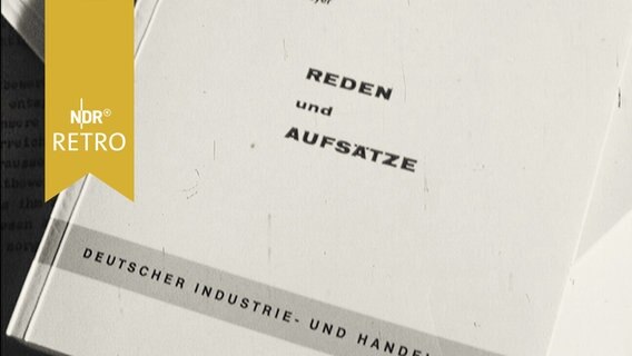 "Reden und Aufsätze. Deutscher Industrie- und Handelskammertag" - Buch auf einem Tisch 1963  