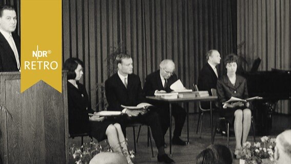 Podium der Jahrestagung des Heimatverbandes Schleswig-Holstein 1963  