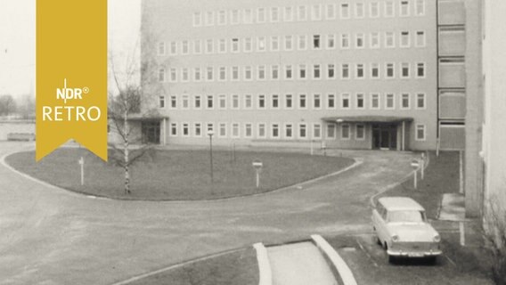 Ein Krankenhausneubau in Niedersachsen (1964)  