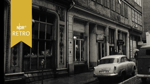 Straße in der Hamburger Innenstadt 1964  