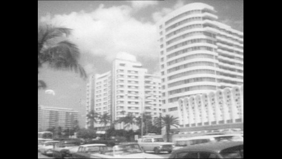 Hochhäuser an einem Strand in Florida.  