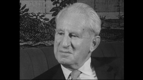 Der Philosoph Herbert Marcuse im Porträt.  