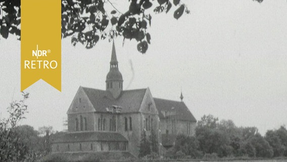 Klosterkirche Riddagshausen bei Braunschweig aus der Ferne (1965)  