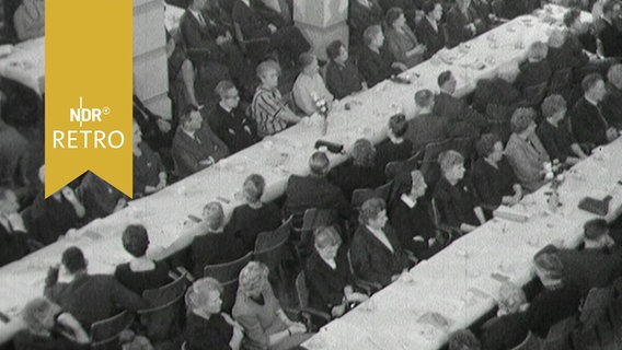 Plenum des "Deutschen Tag" in Sonderburg 1963 - der Versammlung der deutschsprachigen Minderheit in Nordschleswig/Dänemark  