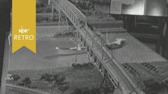 Modell einer Hochbrücke über den Nord-Ostsee-Kanal 1963  