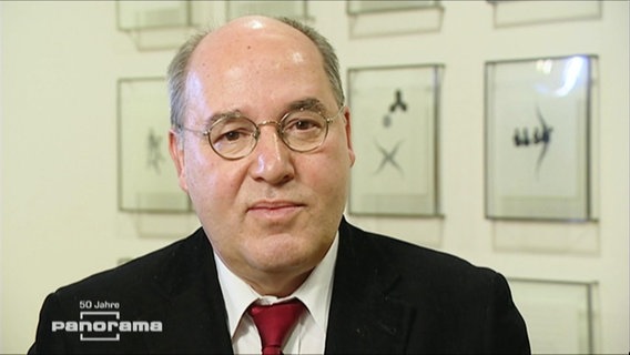 Gregor Gysi im Porträt  