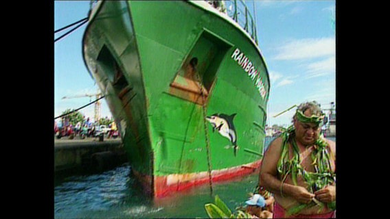 Die Greenpeace Warrior  