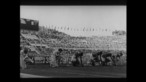 Läufer in der Starposition (Archivbild)  