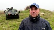 Der NDR-Reporter Christoph Kümmritz berichtet aus Polen. © Screenshot 