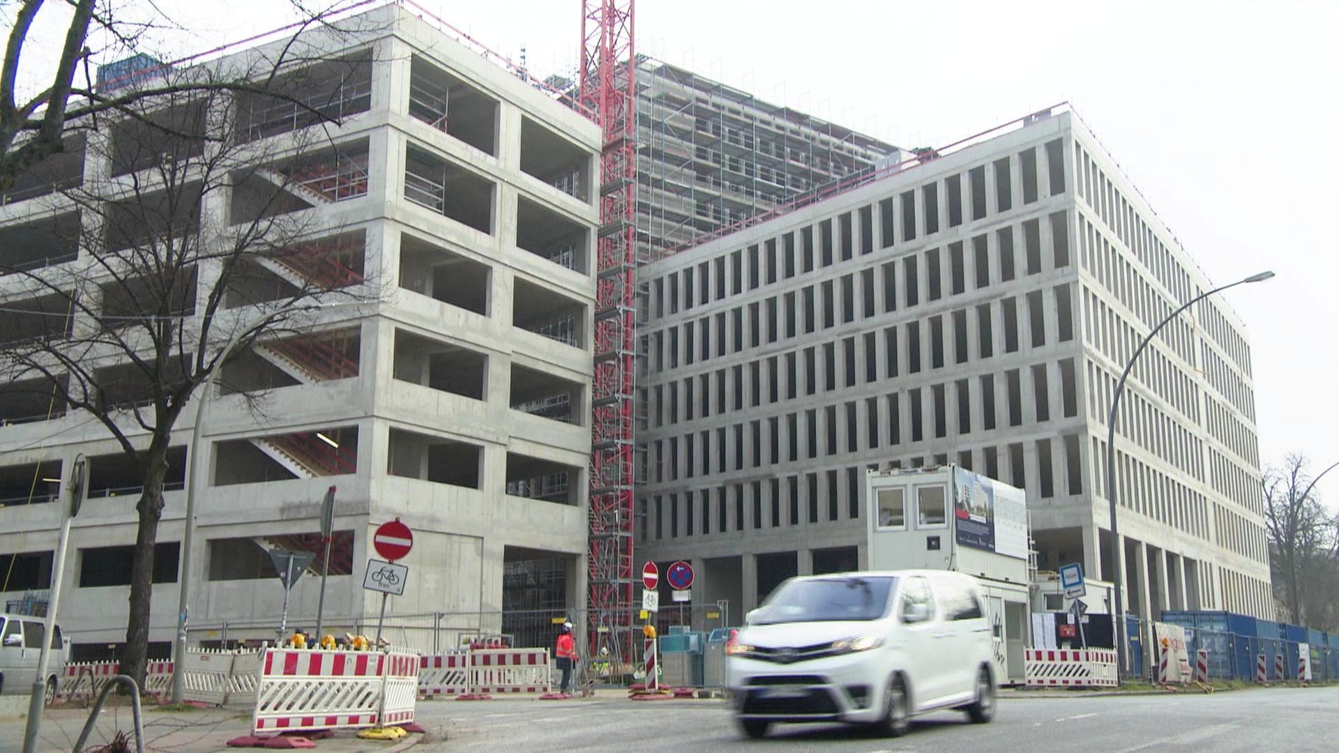 Universitätsgebäude in Hamburg: Verzögerungen und teure Sanierungen