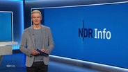 Thorsten Schröder moderiert NDR Info. © Screenshot 