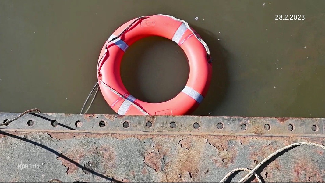 Ein vermisster 10-Jähriger Junge ist wohl in der Elbe ertrunken.