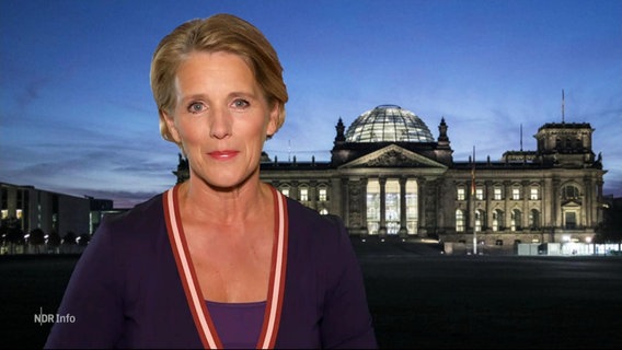 Reporterin Kerstin Dausend berichtet live aus Berlin. © Screenshot 