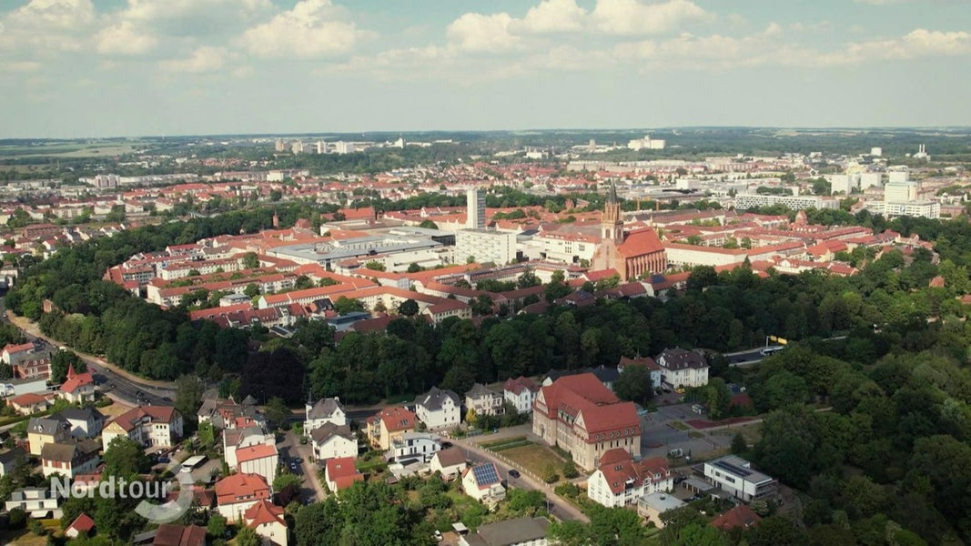 Neubrandenburg Feiert 775-jähriges Bestehen | NDR.de - Fernsehen ...