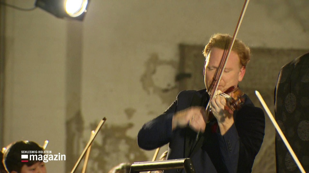 Daniel Hope bei einem Konzert beim Schleswig-Holstein Musikfestival.